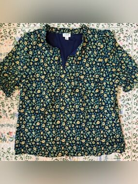 J.Crew Women’s Navy Floral Puff Sleeve Split Neck Blouse Size M